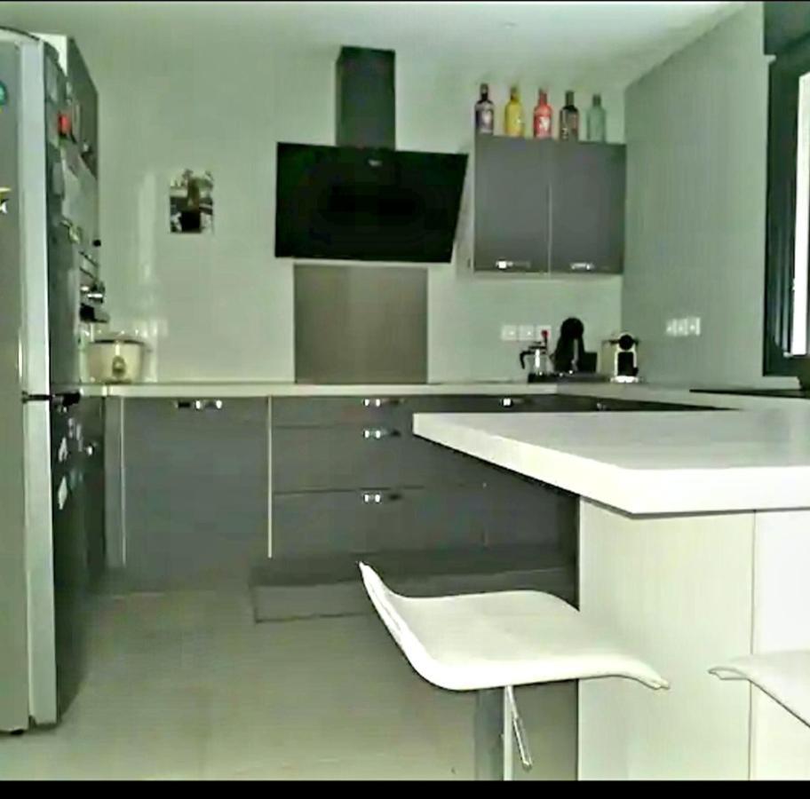 Chambre Privee Dans Maison เลอ ตอมปง ภายนอก รูปภาพ